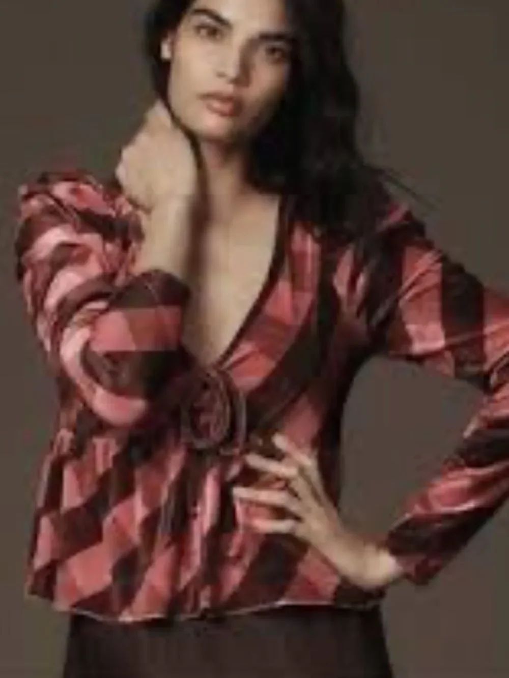 Anthropologie Maeve Pink and Dark Rose velvet V-neck top size XXS